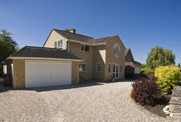 Driveway Pebble Installation